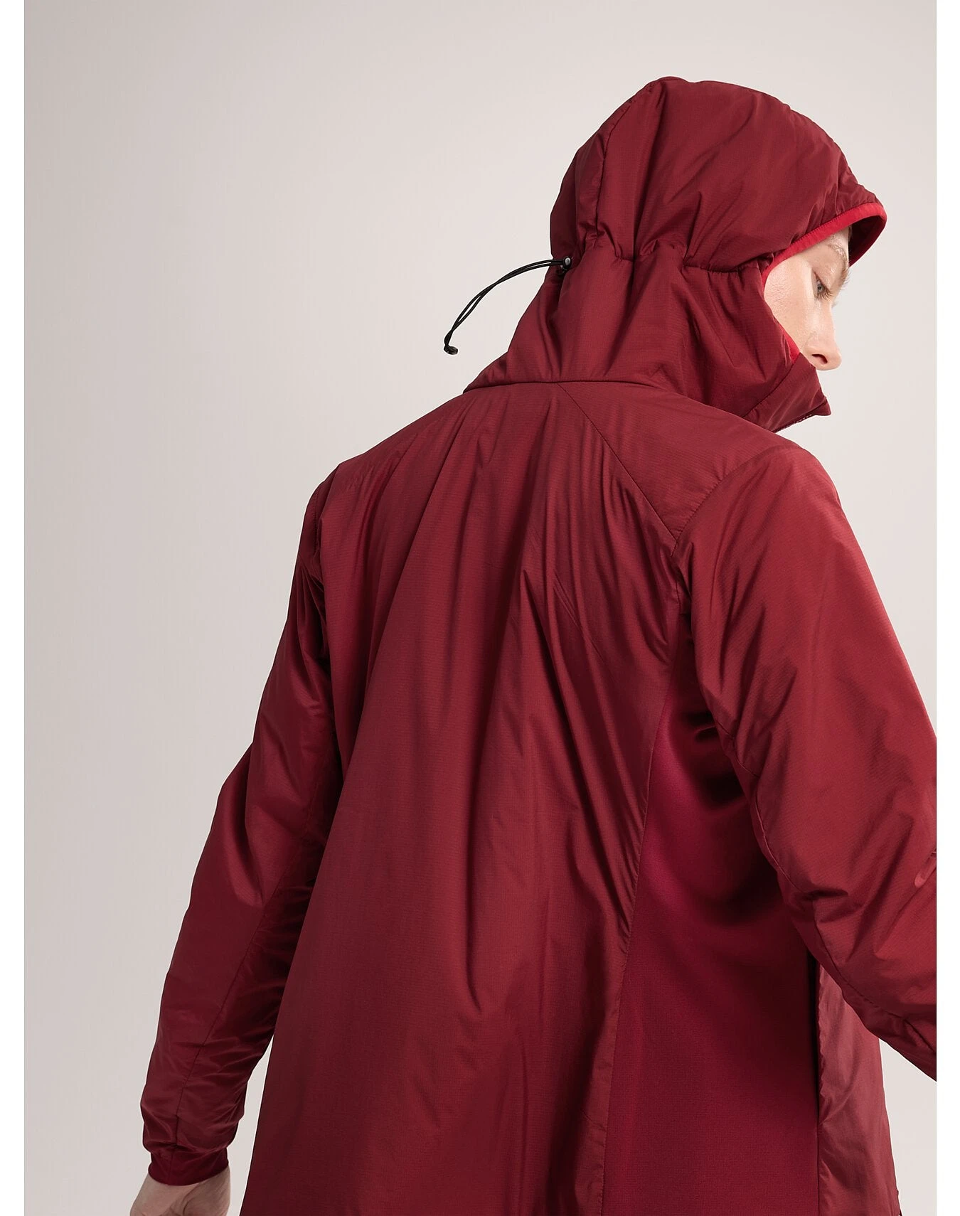 Arc'teryx Women's Atom Hoody Hooded Insulated Jacket (2023) 6 Arc'teryx Women's Atom Hoody Hooded Insulated Jacket (2023) - Image 4