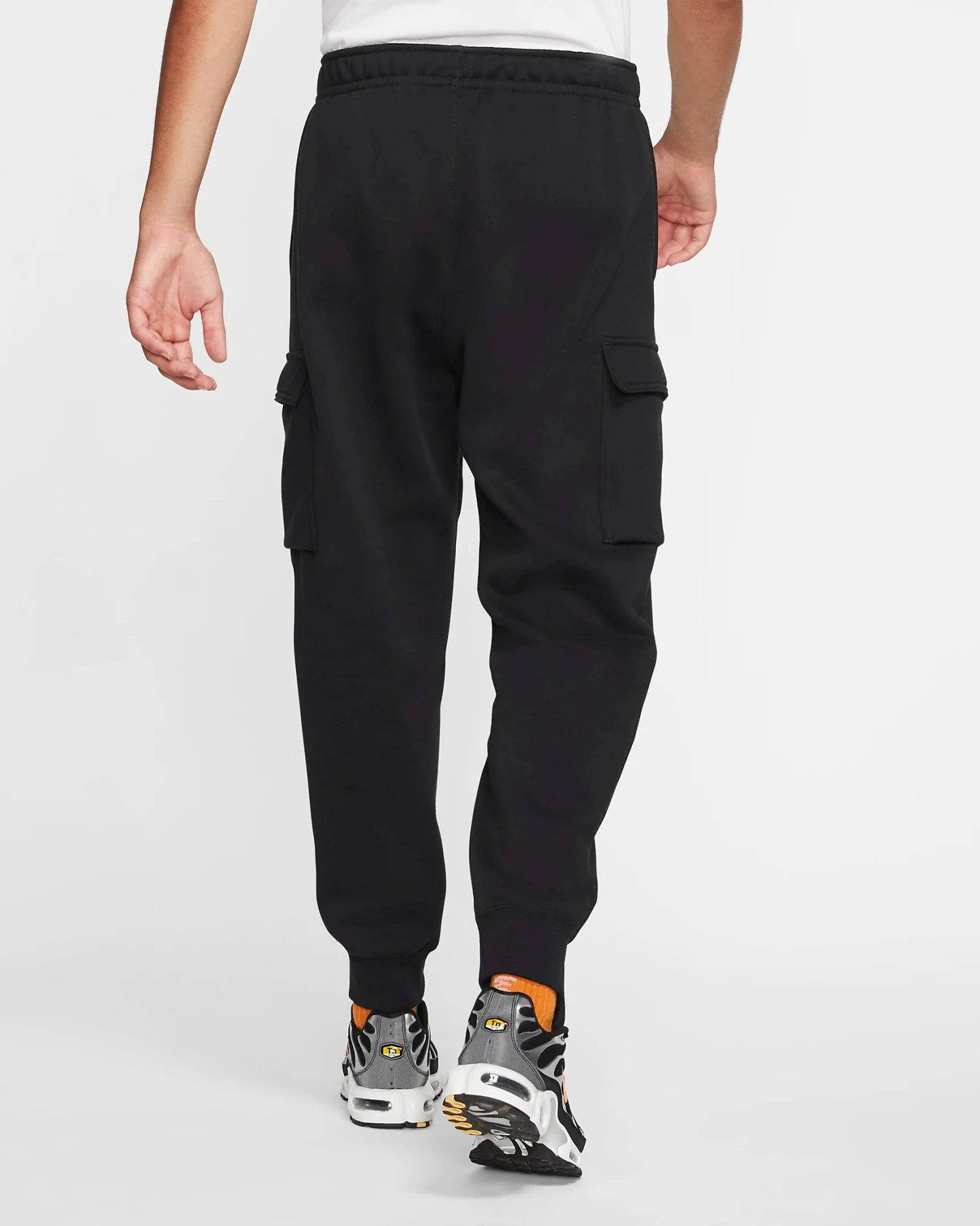 Nike Men's Sportswear Club Fleece Cargo Pant 4 Nike Men's Sportswear Club Fleece Cargo Pant - Image 2
