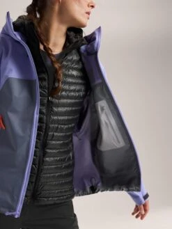 Arc'teryx Women's Beta SL Jacket -Columbia Store S25 X000009674 Beta SL Jacket Twilight Trail Women s Detail 1