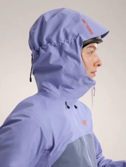 Arc'teryx Women's Beta SL Jacket -Columbia Store S25 X000009674 Beta SL Jacket Twilight Trail Women s Hood